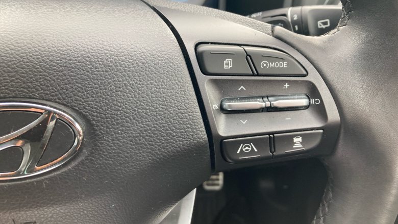 Hyundai KONA 100kW Premium 39kWh 5dr Auto Electric Hatchback